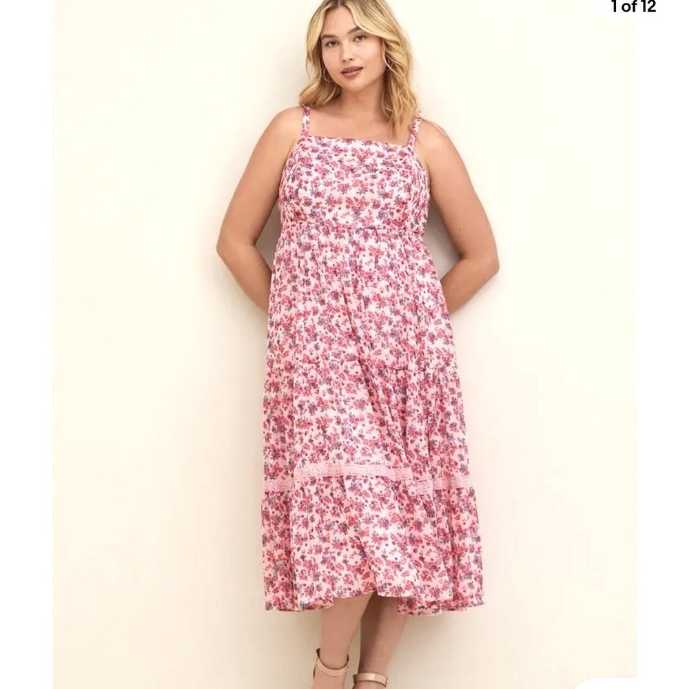 Torrid Maxi Dress Women's 4 US 4X Pink Chiffon Lurex Tiered Floral‎ Sleeveless